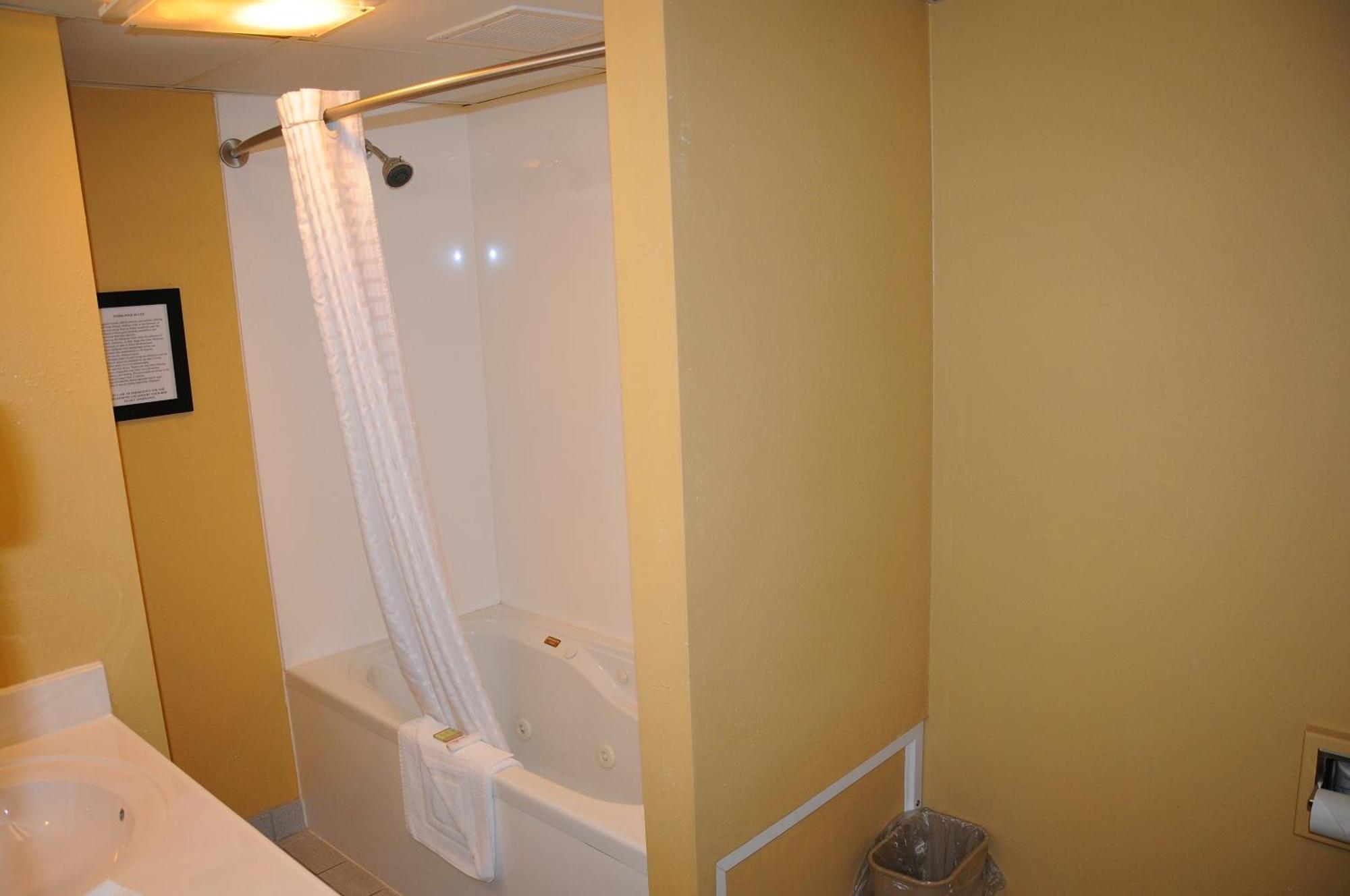 Boarders Inn And Suites By Cobblestone Lamar Missouri Zimmer foto